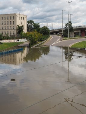 Gdansk - 15 Temmuz: Ağır yağmurlar sonra su dolu sokakları