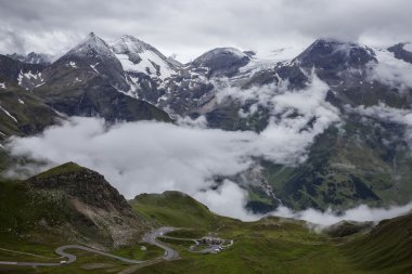 Approaching dangerous weather in the mountains