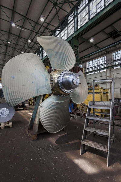 New propeller in the hall — Stock Photo, Image