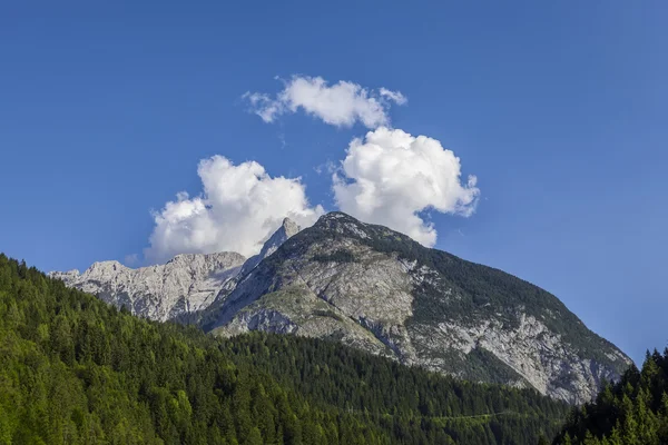 夏天山风景-白云岩、 意大利 — 图库照片