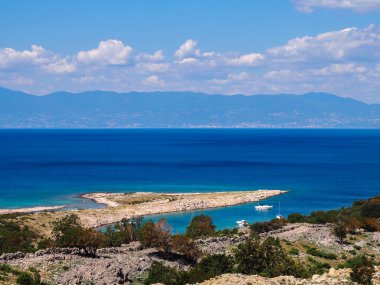 Kayalar Adriyatik Denizi Adası
