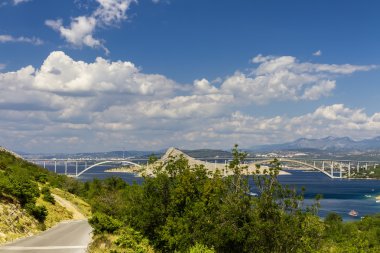 Hırvatistan - ada köprüye