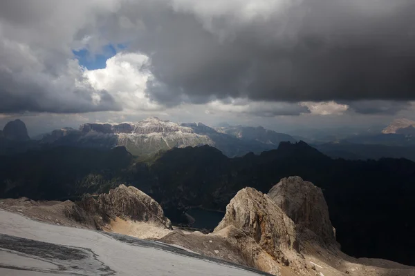 La vista sulle montagne - Dolomiti, Italia — Foto Stock