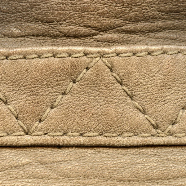 Fragment de manteau en cuir brun clair — Photo