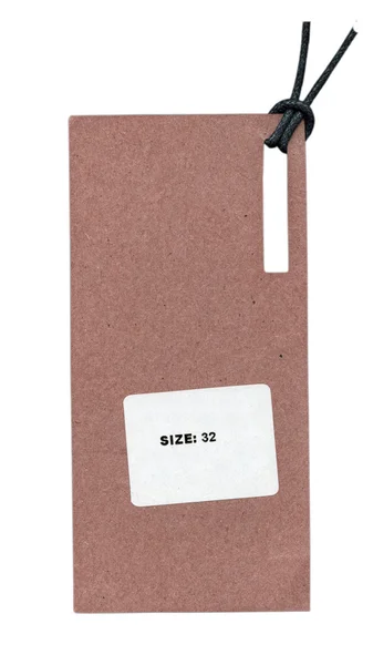 Etiqueta de cartón en blanco rojo-marrón aislada en blanco, tamaño —  Fotos de Stock