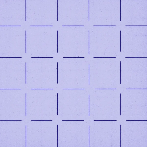 Un morceau de papier à carreaux violet . — Photo