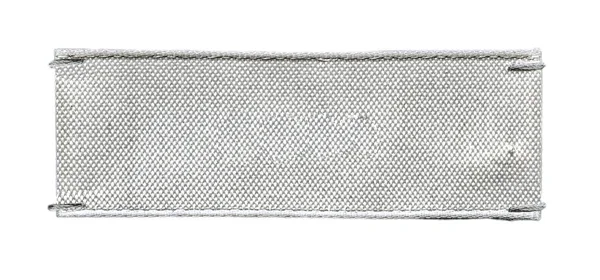 白い背景に分離された空白の白い布タグ — ストック写真