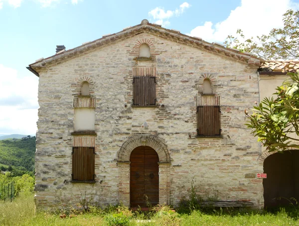 İtalya eski çiftlik evi — Stok fotoğraf