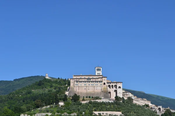 Klostret och basilikan San Francesco i Assisi — Stockfoto