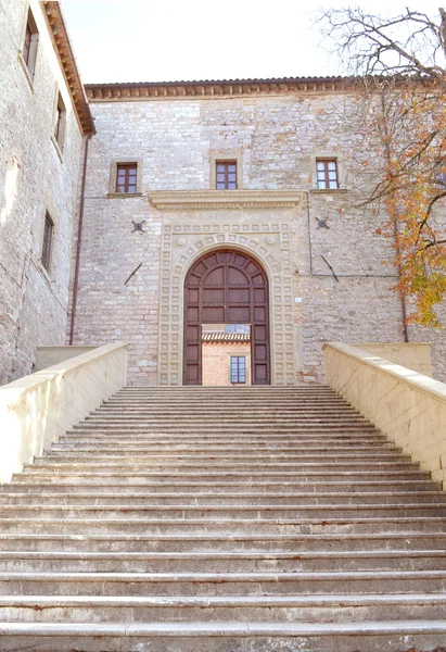 Schody do baziliky Sant' Ubaldo - Gubbio — Stock fotografie