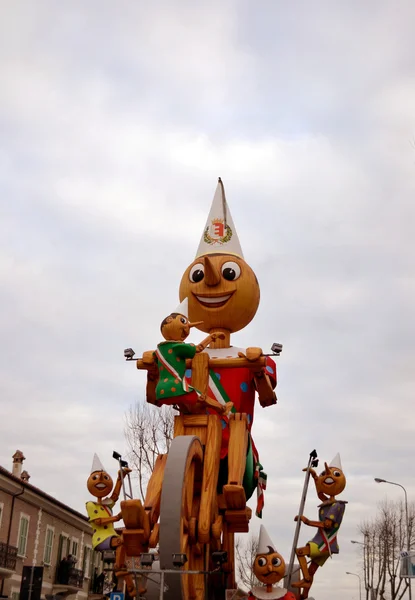 Pinocho en Carnaval en Italia Fotos de stock libres de derechos