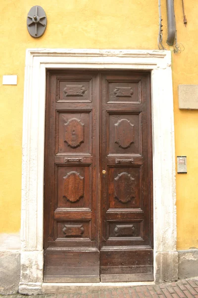 Historic front door — Stock Photo, Image