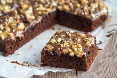 Fındıklı çikolatalı pasta