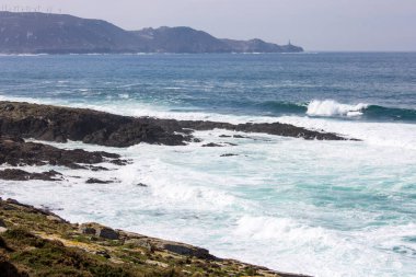 Malpica, İspanya. Punta Nariga, Galiçya 'daki Costa da Morte' de (Ölüm Kıyısı) manzaralı bir buruna sahiptir.