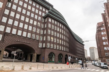 Hamburg, Almanya. Chilehaus (Şili Evi), 1920 'lerin Alman Tuğla Dışavurumculuğu mimarisinin istisnai bir örneği.