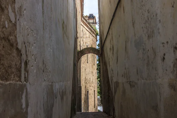 Касерес Іспанія Вузька Вулиця Старому Монументальному Місті Єкт Всесвітньої Спадщини — стокове фото