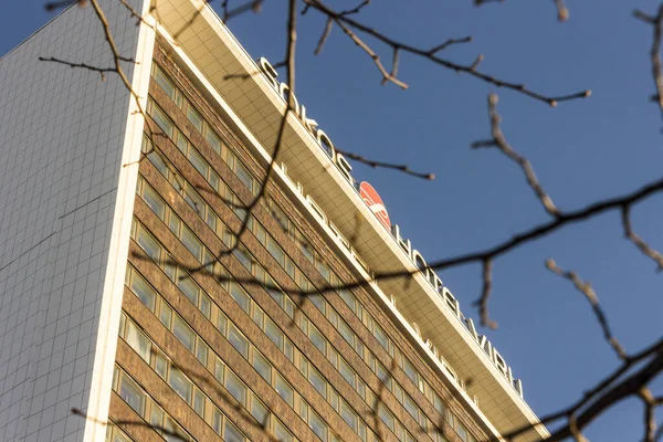 エストニアのタリン ソコス ヴィルは1972年に開業しました ソ連時代 ホテルの23階にはKgbラジオセンターがあった — ストック写真