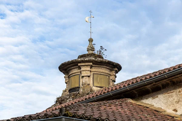 圣地亚哥 德孔波斯特拉 西班牙 Sarela河附近的一座教堂 Carme Abaixo 低Carmel 礼拜堂的屋顶灯笼 — 图库照片