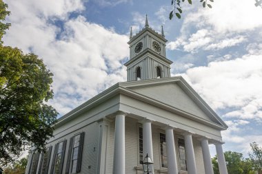Edgartown, Massachusetts. 1843 Ana Caddedeki Eski Balina Kilisesi. Frederick Baylies Jr. 'ın bir Yunan Uyanış binası.