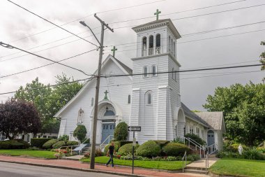 Edgartown, Massachusetts. St Elizabeth Katolik Kilisesi 86. Ana Cadde 'de, Good Shepherd Kilisesi' nin bir parçası, 20. yüzyılın başlarında Misyon tarzında inşa edilmiş.