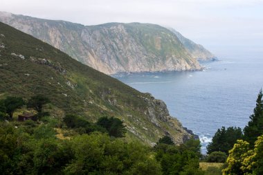 Cedeira, İspanya. Santo Andre de Teixido 'dan Vixia de Herbeira, Avrupa kıtasının en yüksek uçurumları (621 m).