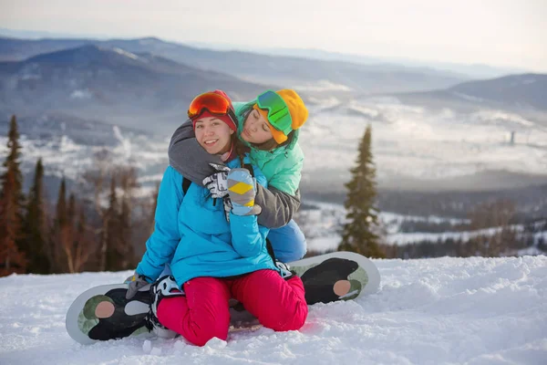 Couple Girls Snowboarders Happy Ski Resort Sheregesh — Stock Photo, Image