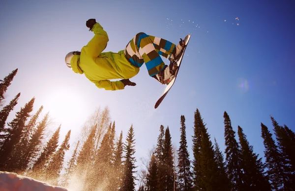 Salto dello snowboarder — Foto Stock