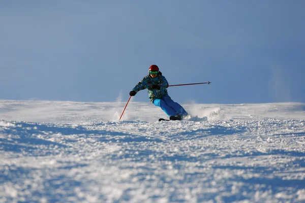 Skier in mountains — Stock Photo, Image