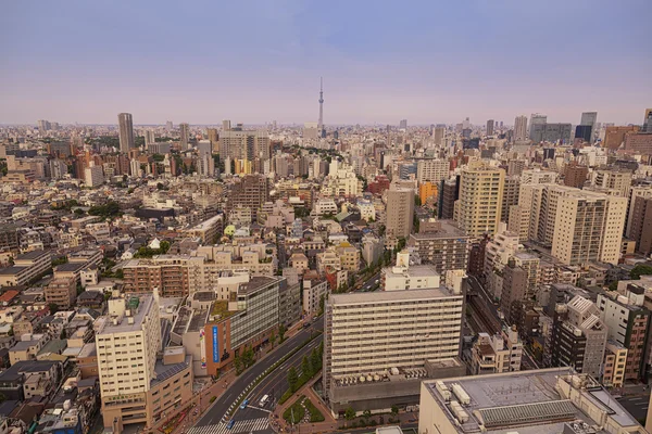 Tokyo stadsbilden, modern arkitektur bakgrund — Stockfoto