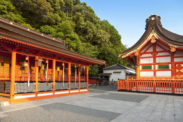 Rote torii-Tore am fushimi inari-Schrein, einem der berühmten Wahrzeichen in Kyoto, Japan — Stockfoto