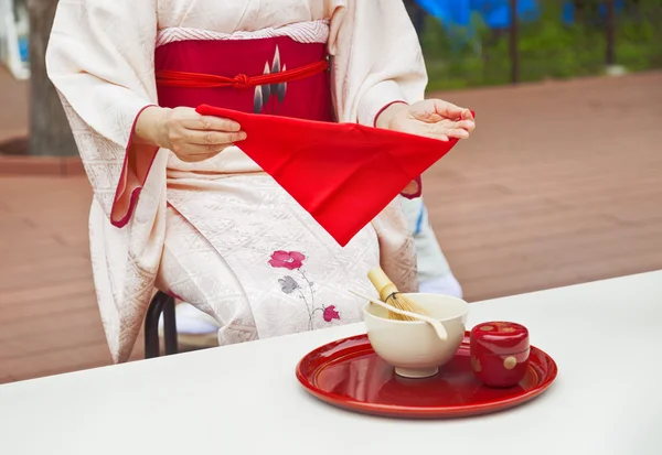 Ceremonia del té japonés, polvo de té verde Matcha es el mejor tipo de té para la ceremonia del té . —  Fotos de Stock