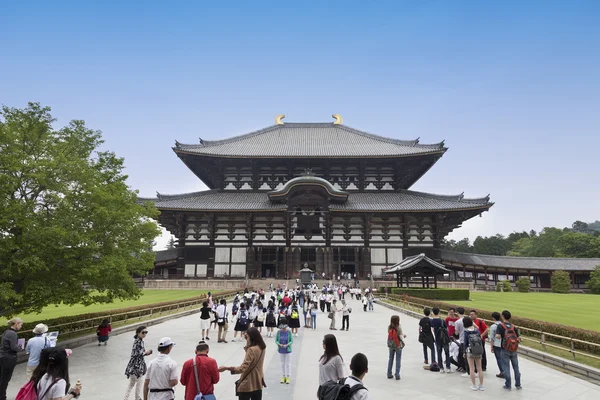 Νάρα, Ιαπωνία - 25 Μαΐου 2016: Todaiji ναός στη Nara Park. Αυτό είναι το μεγαλύτερο ξύλινο τέμπλο του κόσμου — Φωτογραφία Αρχείου