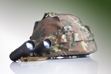 kask, dürbün ile askeri seti