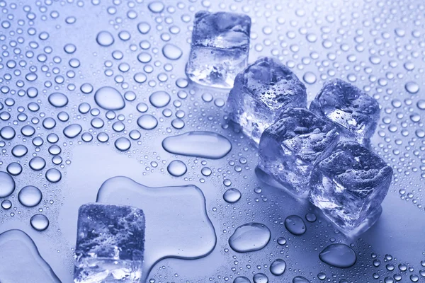 Ice cubes — Stock Photo, Image