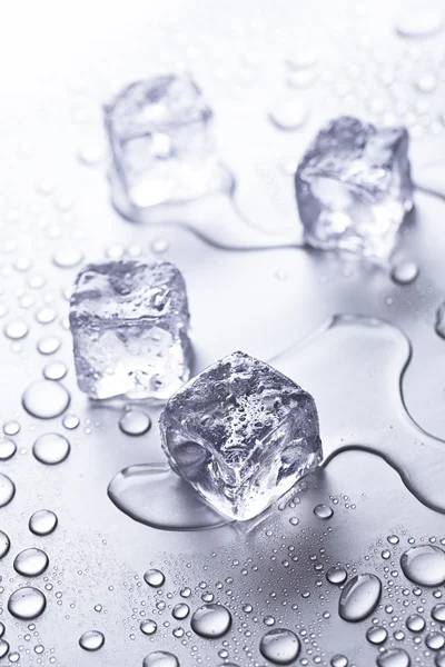 Ice cubes — Stock Photo, Image