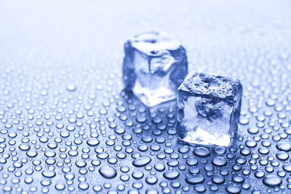 Ice cubes — Stock Photo, Image