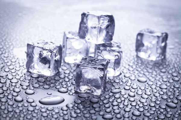 Ice cubes — Stock Photo, Image