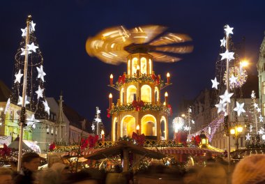 Noel pazarı eski Pazar Meydanı Wroclaw, Polonya