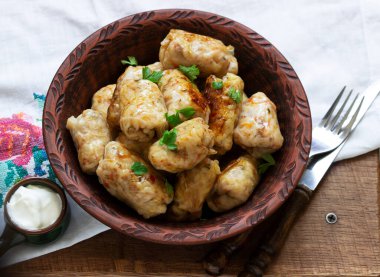 Lahana ruloları, geleneksel bir Moldova yemeği ve Romanya mutfağı.