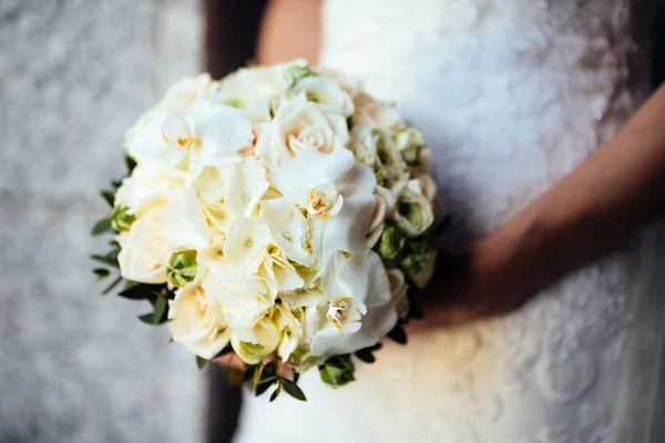 Bouquet de fleurs de mariage — Photo