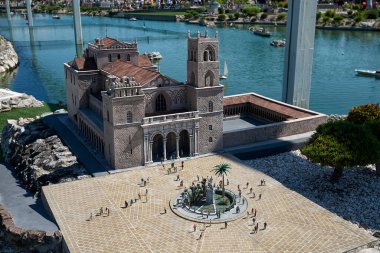 Rimini, İtalya - 20 Ağustos 2020: İtalya 'nın Miniatura' daki manzarası