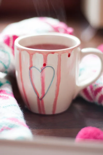 温暖的覆盆子茶 — 图库照片