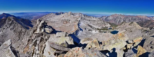 プファイファーホーン ピークとローン ピーク ワイルダネス山の風景を見るホワイト バルディとプファイファーホーン トレイルから ソルトレイク バレー ワサッチ ロッキー山脈 — ストック写真