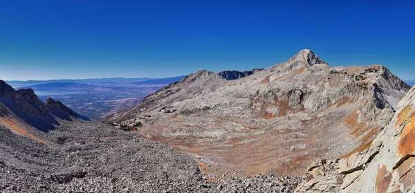 Vista Del Pico Pfeifferhorn Del Paisaje Montañoso Lone Peak Wilderness —  Fotos de Stock