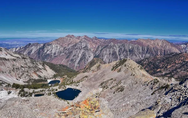 Red Pine Lake Krajobraz Górski Malowniczy Widok White Baldy Pfeifferhorn — Zdjęcie stockowe