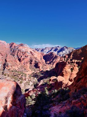 Padre Canyon, Kar Kanyonu Eyalet Parkı, Saddleback Tuacahn Çölü manzara yürüyüşü, Cliffs Ulusal Koruma Alanı Vahşi Doğası, St George, Utah, ABD. ABD.