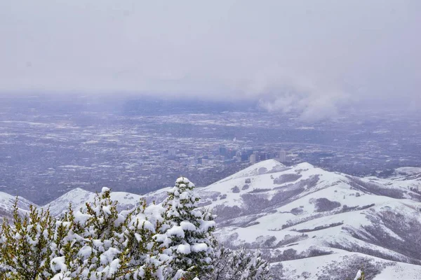 Downtown Salt Lake City View Little Black Mountain Peak Winter — Stock fotografie