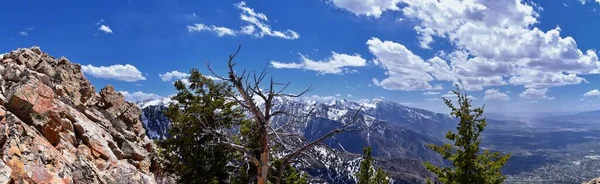 Wasatch Front Mount Olympus Peak Надихає Вид Весною Через Bonneville — стокове фото