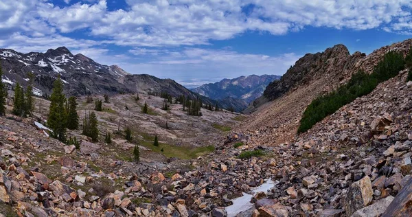 Rocky Mountains Sundial Peak Lake Blanche Hiking Trail Vista Views — стоковое фото