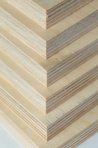 Makro kontrplak yığın köknar ağacı şeklinde katlanmış